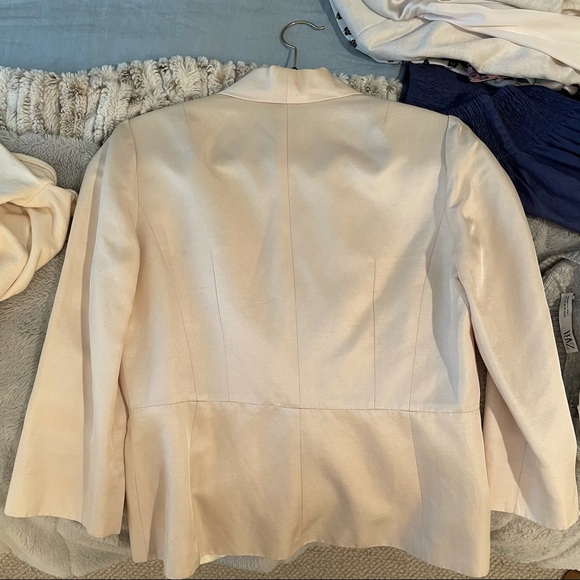 Crop jacket from Heritage line of Banana Republic - Picture 2 of 5